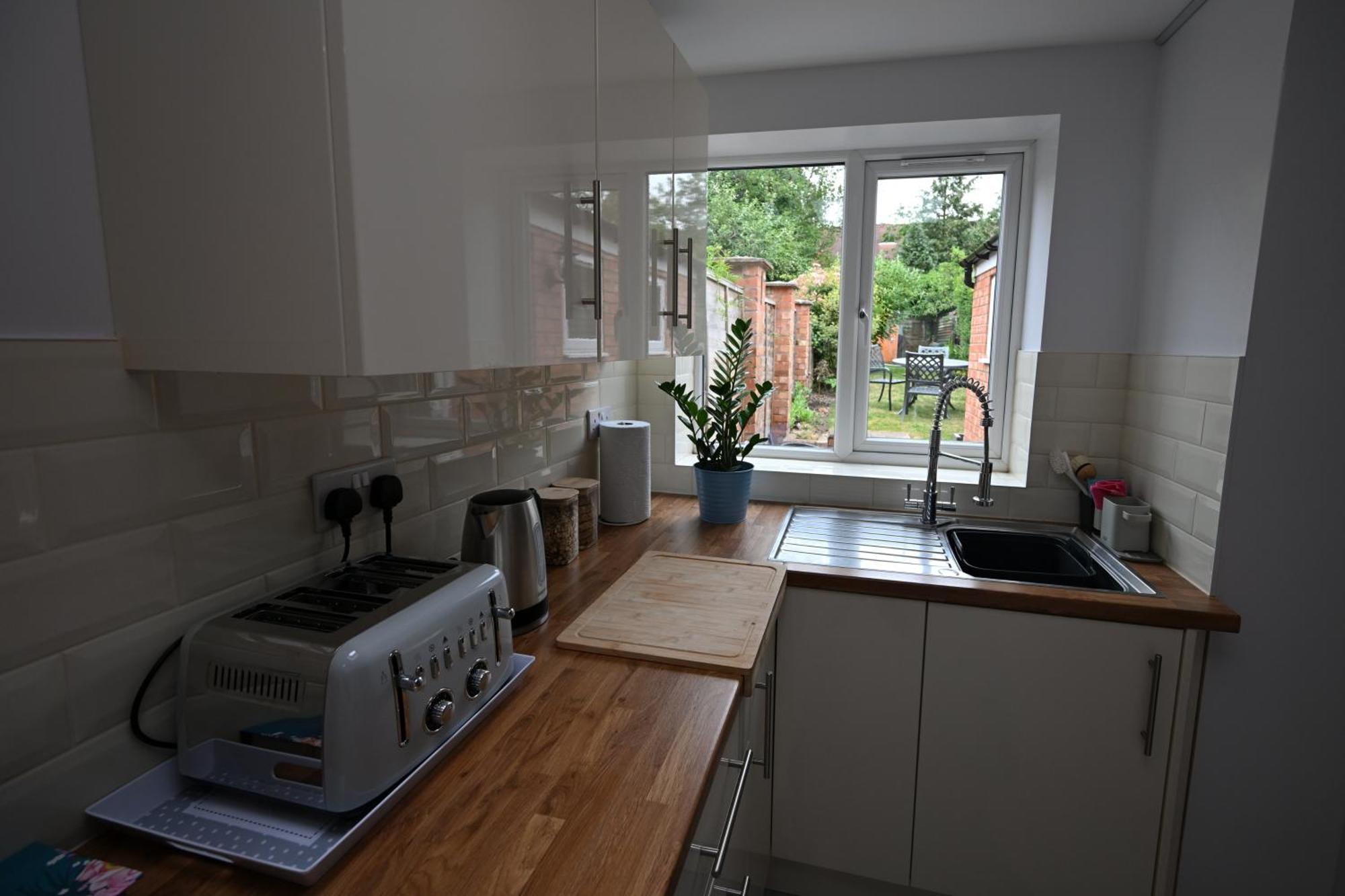 Holiday home Wisteria Town Centre Free Parking *